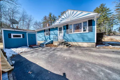 17 Great Pond Road Kingston NH 03848