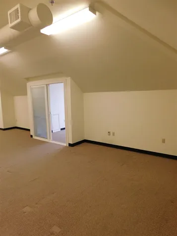 8 Jenkins Court Durham NH 03824
