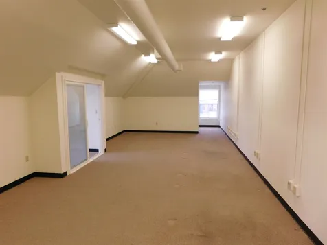 8 Jenkins Court Durham NH 03824