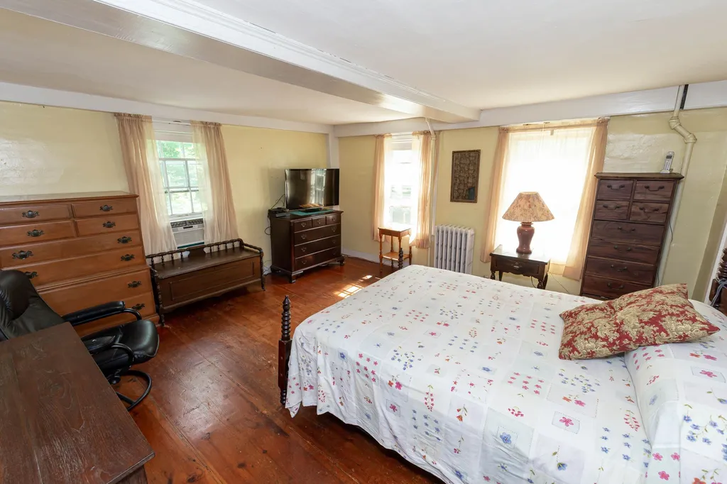 676 Abbot Hill Road Wilton NH 03086