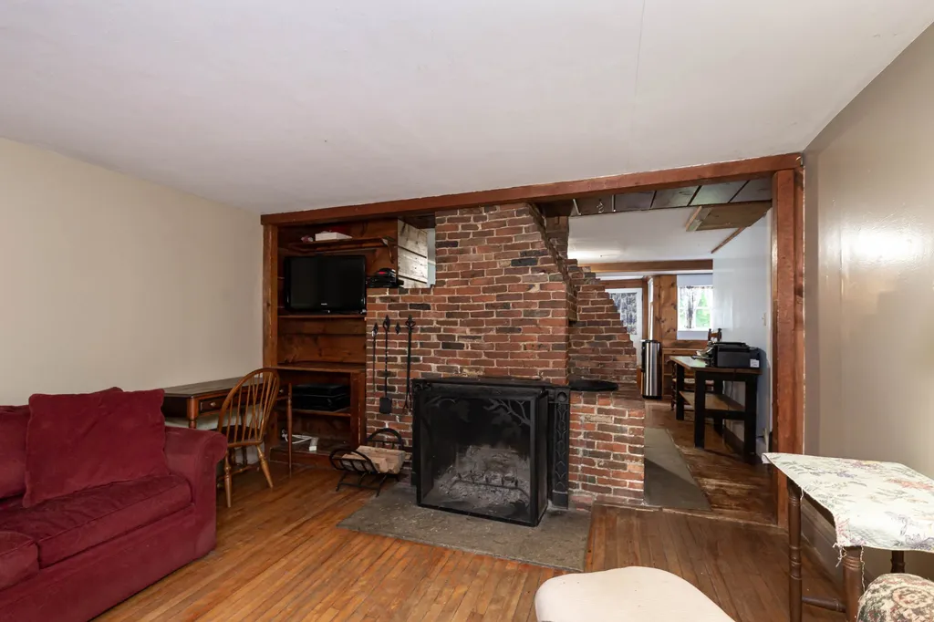 676 Abbot Hill Road Wilton NH 03086