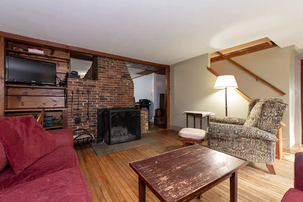 676 Abbot Hill Road Wilton NH 03086