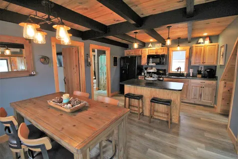 13 Fox Road Middleton NH 03887