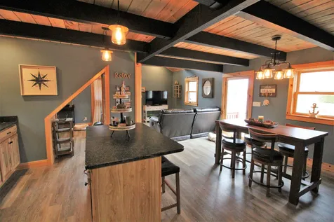 13 Fox Road Middleton NH 03887