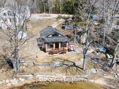 13 Fox Road Middleton NH 03887