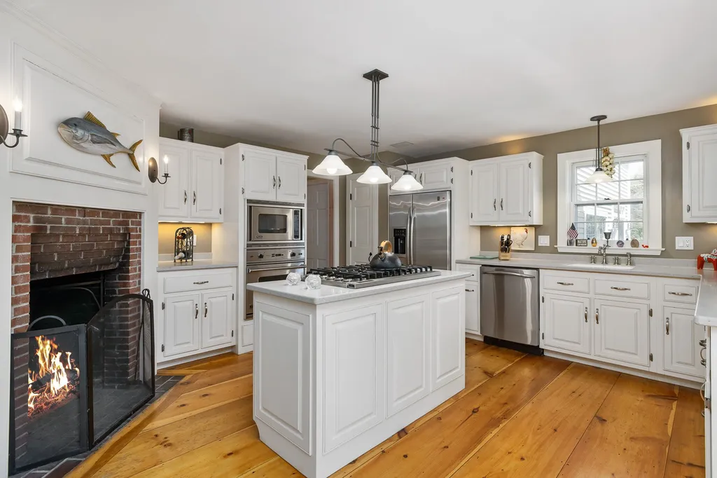 38 Mckone Lane Dover NH 03820