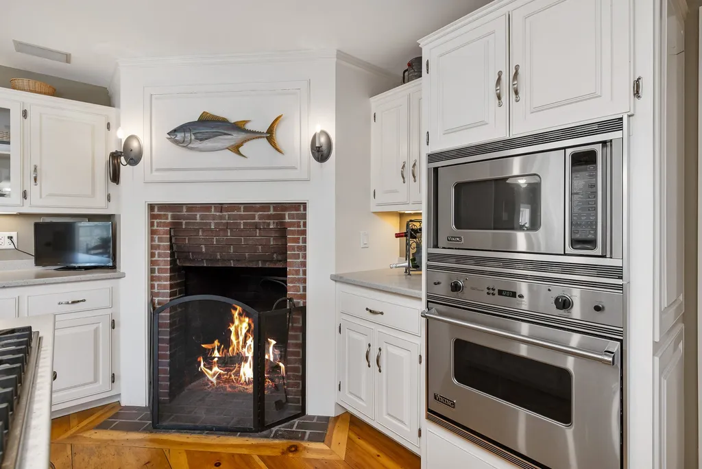 38 Mckone Lane Dover NH 03820