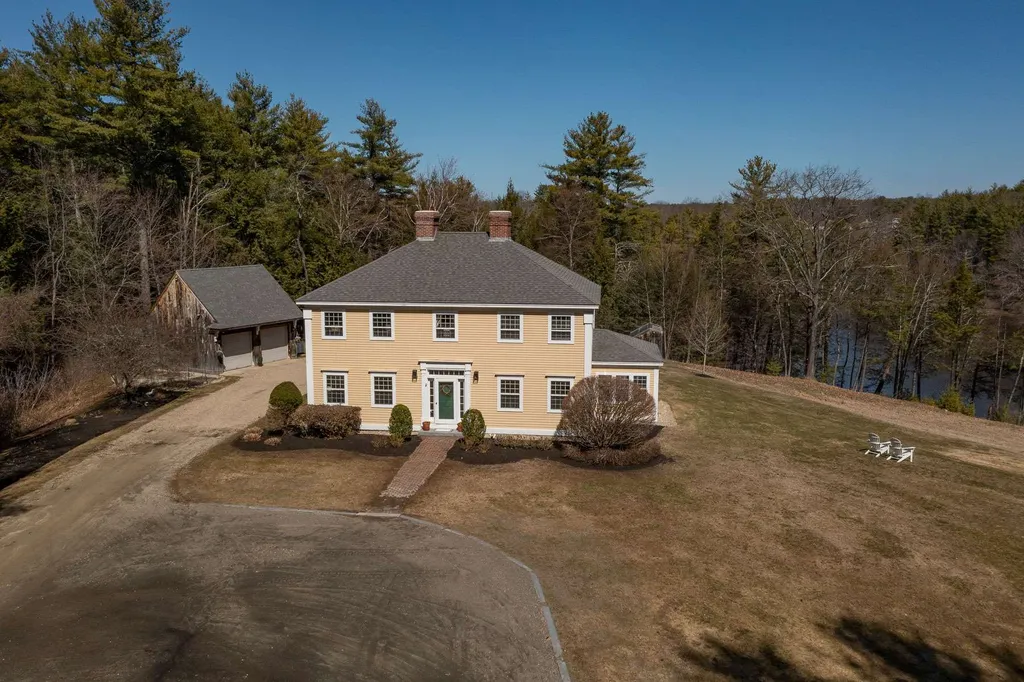 38 Mckone Lane Dover NH 03820