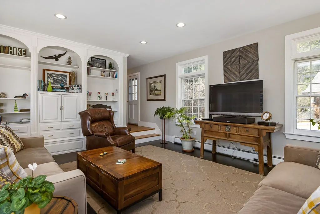 38 Mckone Lane Dover NH 03820