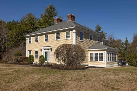 38 Mckone Lane Dover NH 03820
