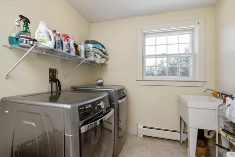 38 Mckone Lane Dover NH 03820