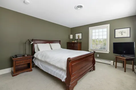 38 Mckone Lane Dover NH 03820