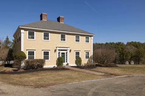 38 Mckone Lane Dover NH 03820