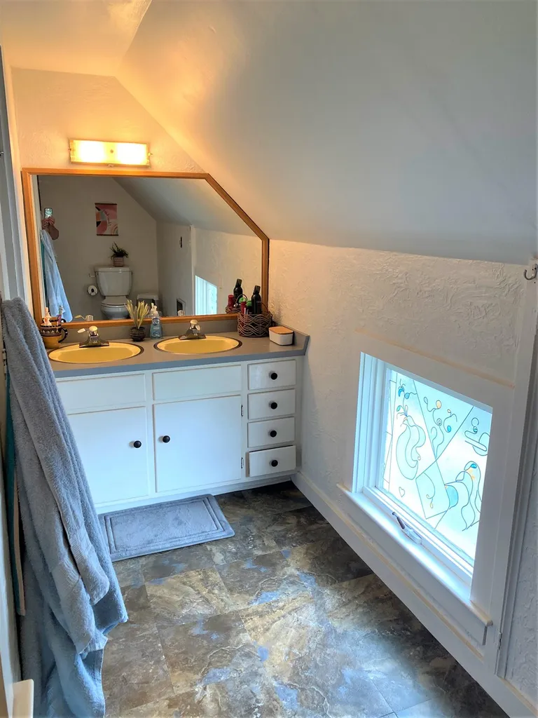 41 Russell Street Keene NH 03431