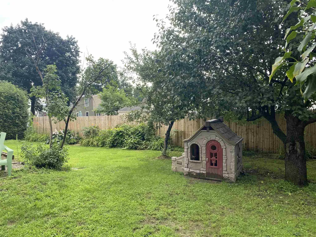 41 Russell Street Keene NH 03431