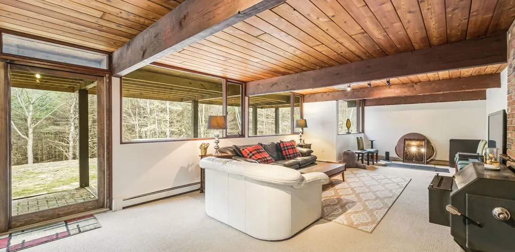 44 Sprucewood Drive Gilford NH 03249