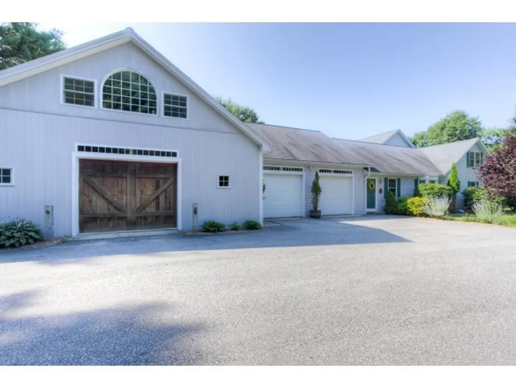 74 Curtisville Road Concord NH 03301