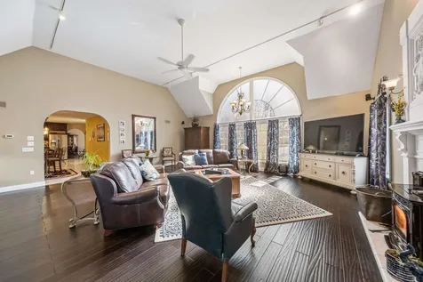 4 Birchview Drive Dunbarton NH 03046