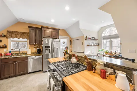 4 Birchview Drive Dunbarton NH 03046