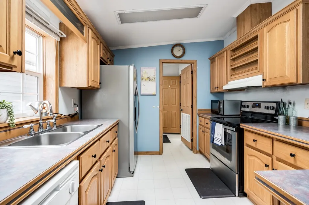 80 Eagle Drive Rochester NH 03868
