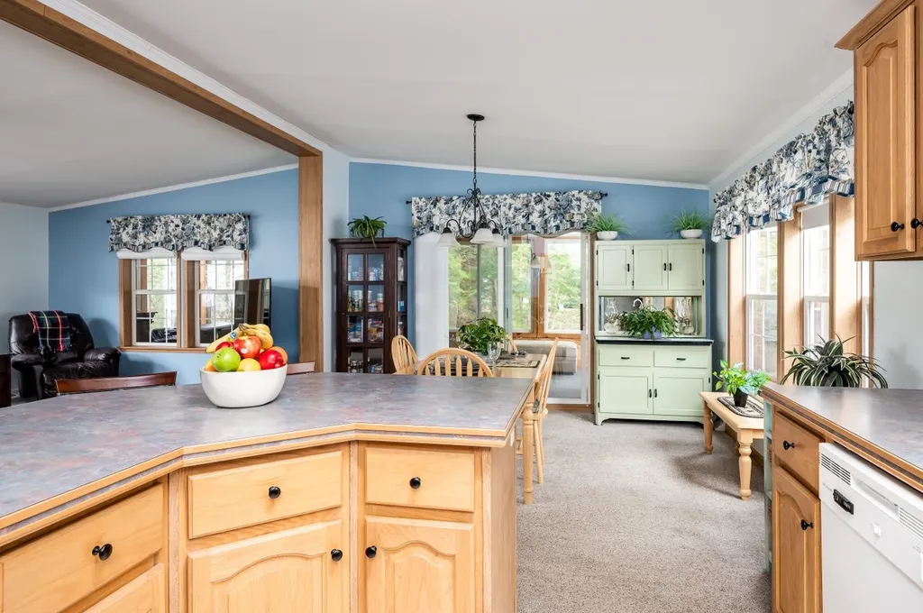 80 Eagle Drive Rochester NH 03868