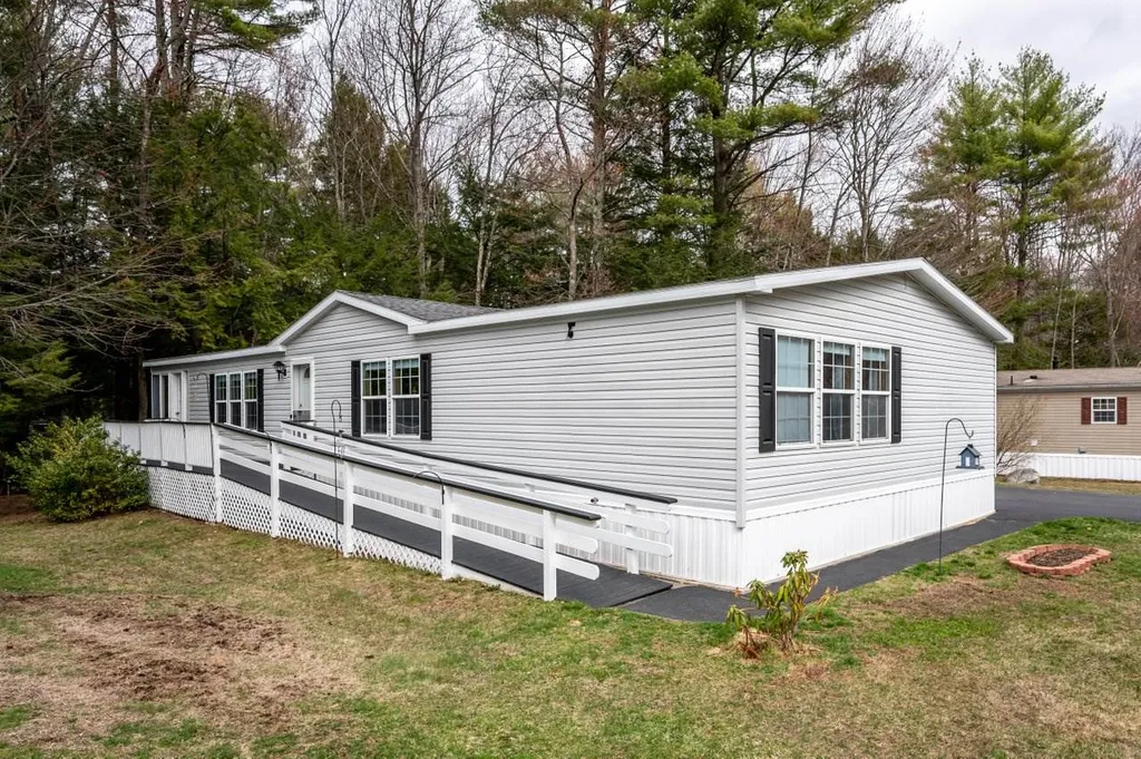 80 Eagle Drive Rochester NH 03868