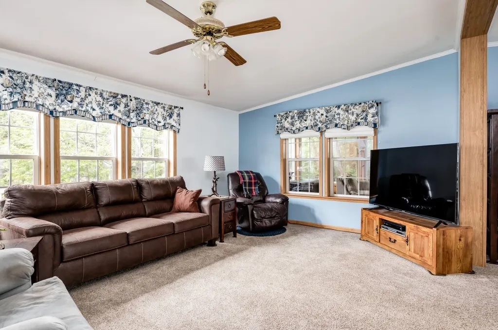 80 Eagle Drive Rochester NH 03868