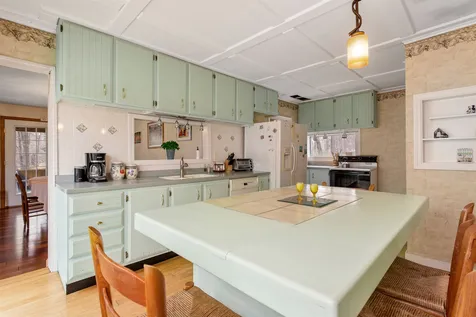 76 Wallis Road Rye NH 03870