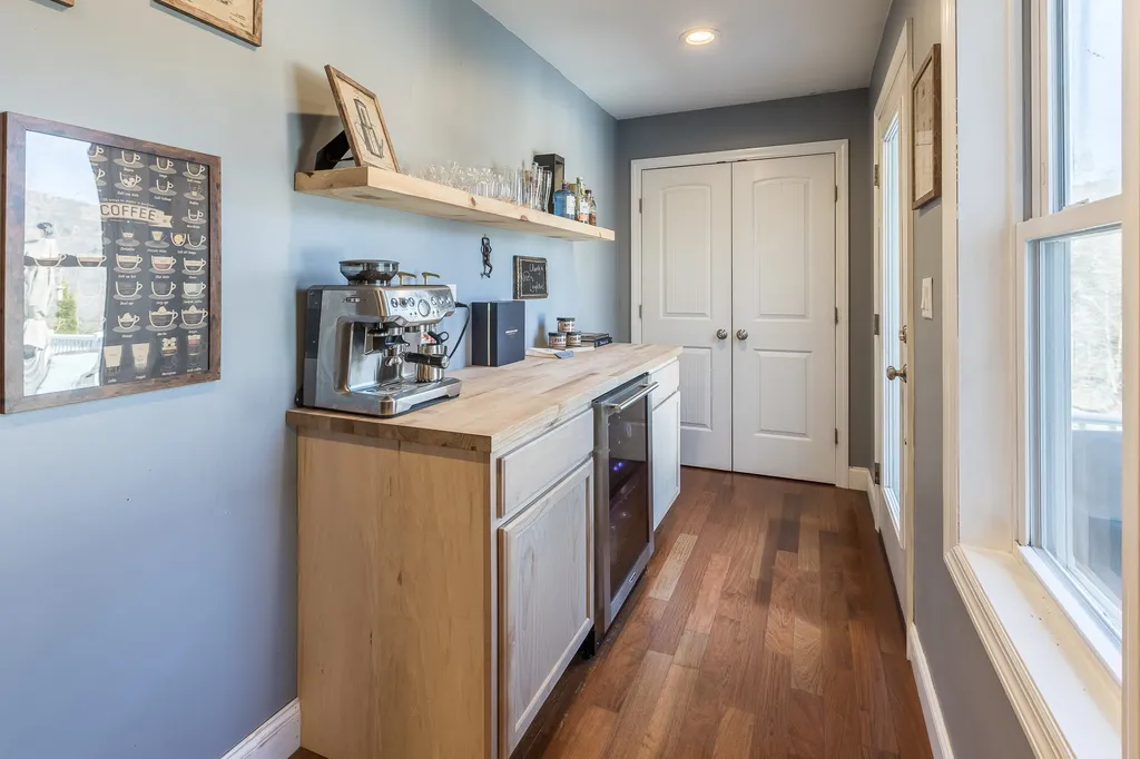 21 Sportsmen Cove Hartland VT 05048
