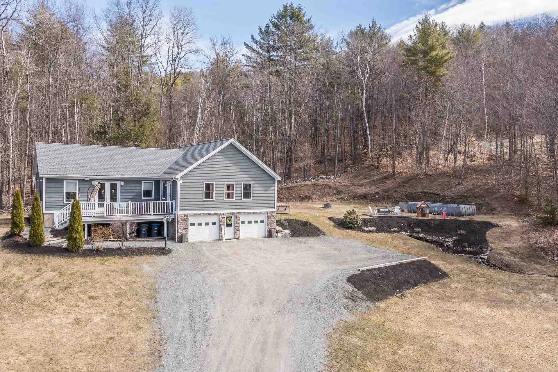 21 Sportsmen Cove Hartland VT 05048