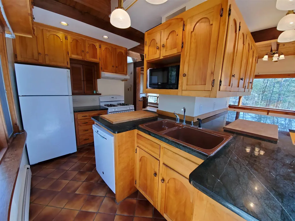 1144 Goose Pond Road Canaan NH 03741
