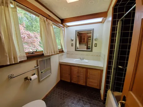1144 Goose Pond Road Canaan NH 03741