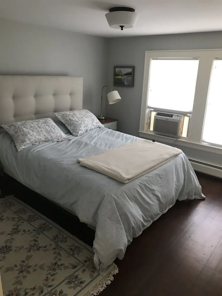 11 Maple Street Exeter NH 03833