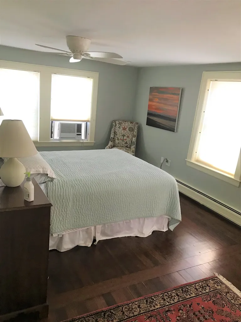 11 Maple Street Exeter NH 03833