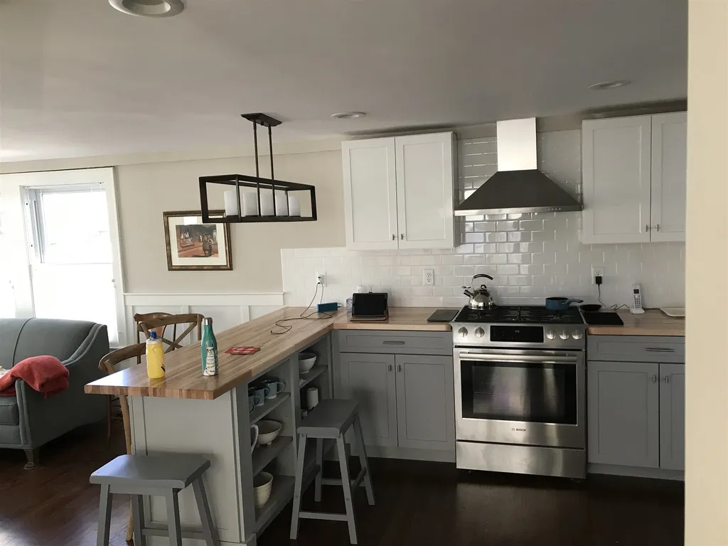 11 Maple Street Exeter NH 03833