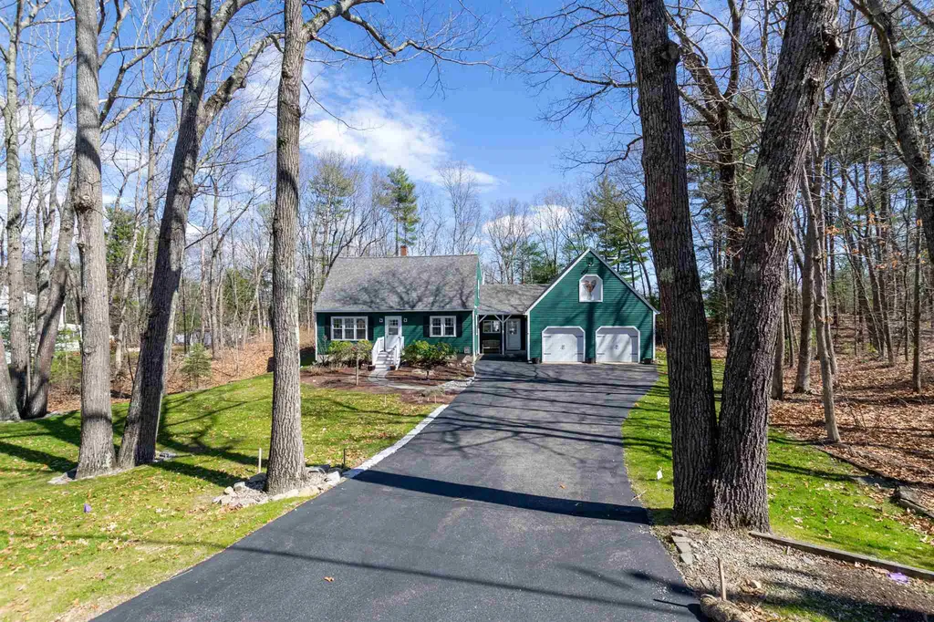 31 Great Hill Drive Newmarket NH 03857