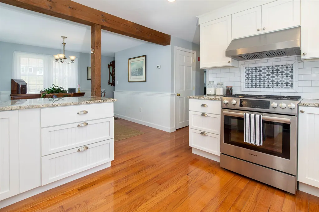 31 Great Hill Drive Newmarket NH 03857