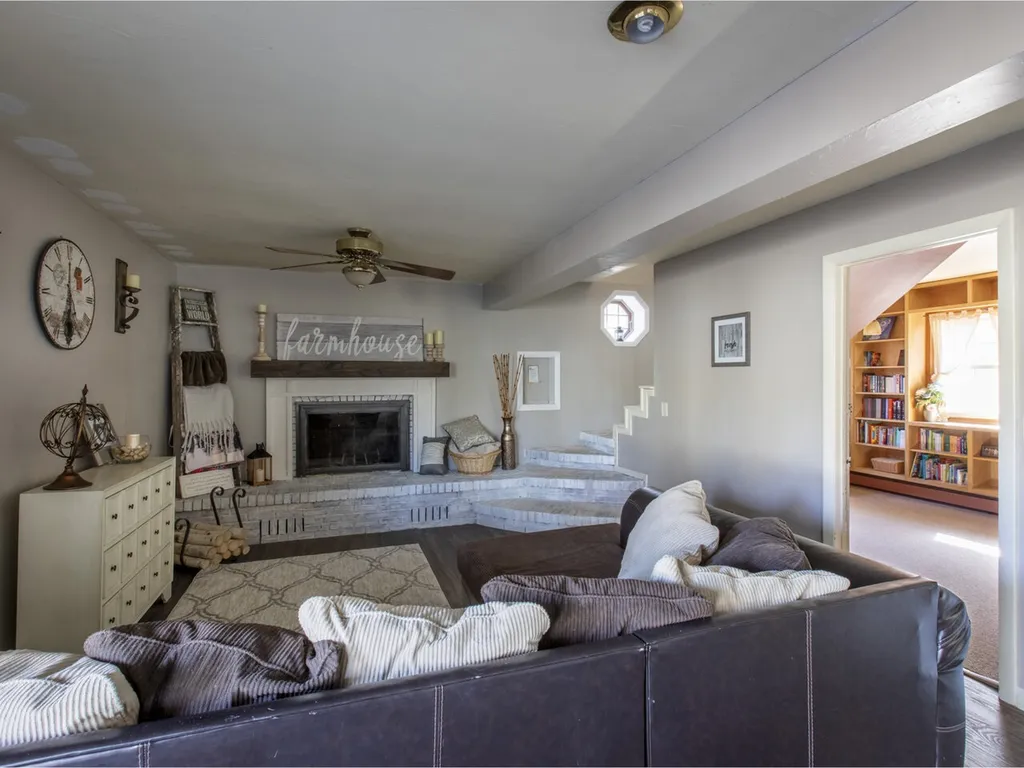 67 Barrett Street South Burlington VT 05403