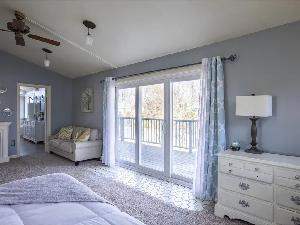 67 Barrett Street South Burlington VT 05403