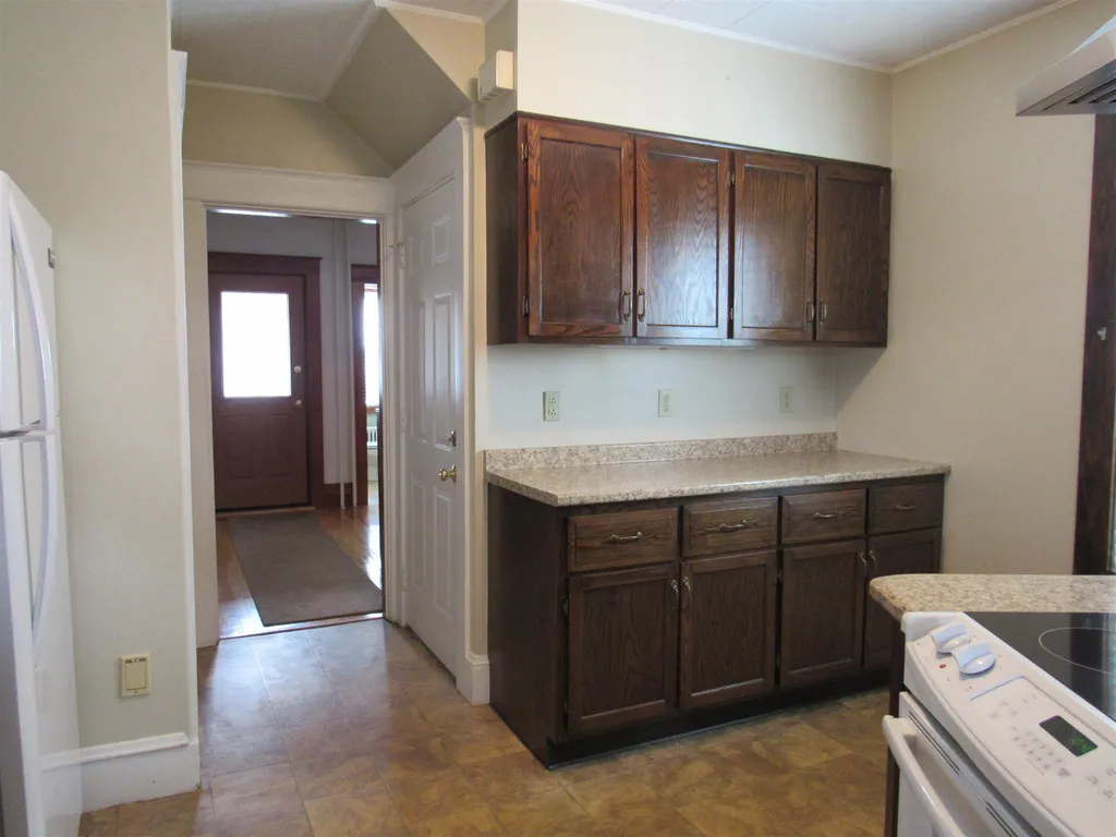 587 2nd Avenue Berlin NH 03570