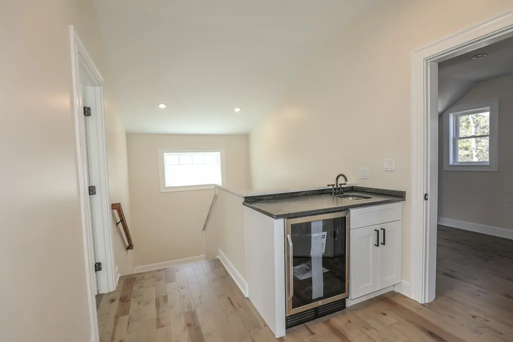 997 Laconia Road Tilton NH 03276