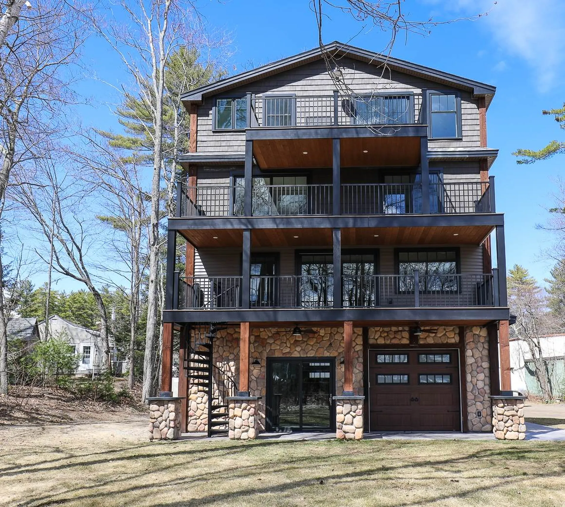 997 Laconia Road Tilton NH 03276
