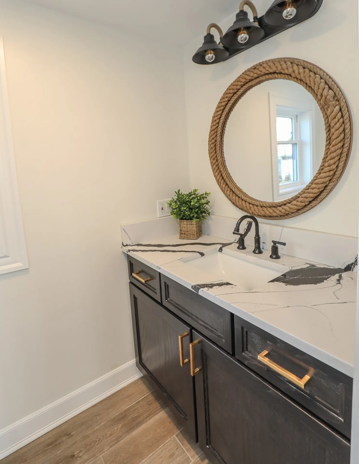 997 Laconia Road Tilton NH 03276