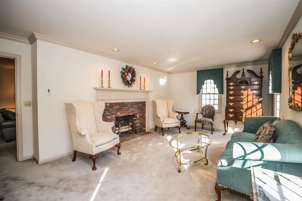 16 Winterberry Drive Amherst NH 03031