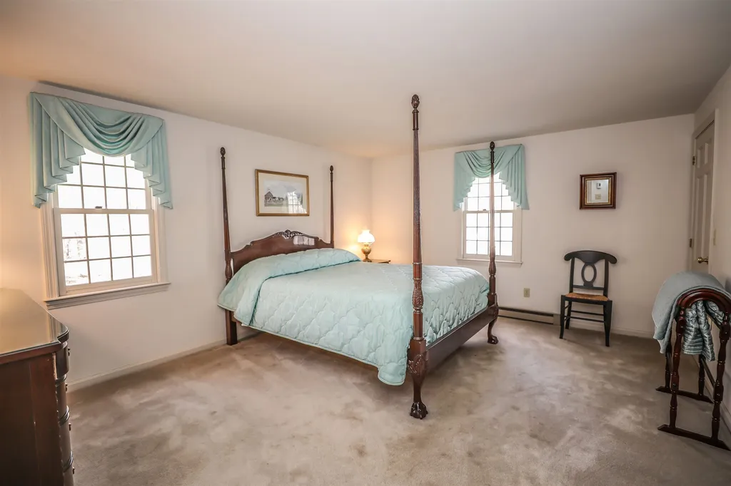 16 Winterberry Drive Amherst NH 03031