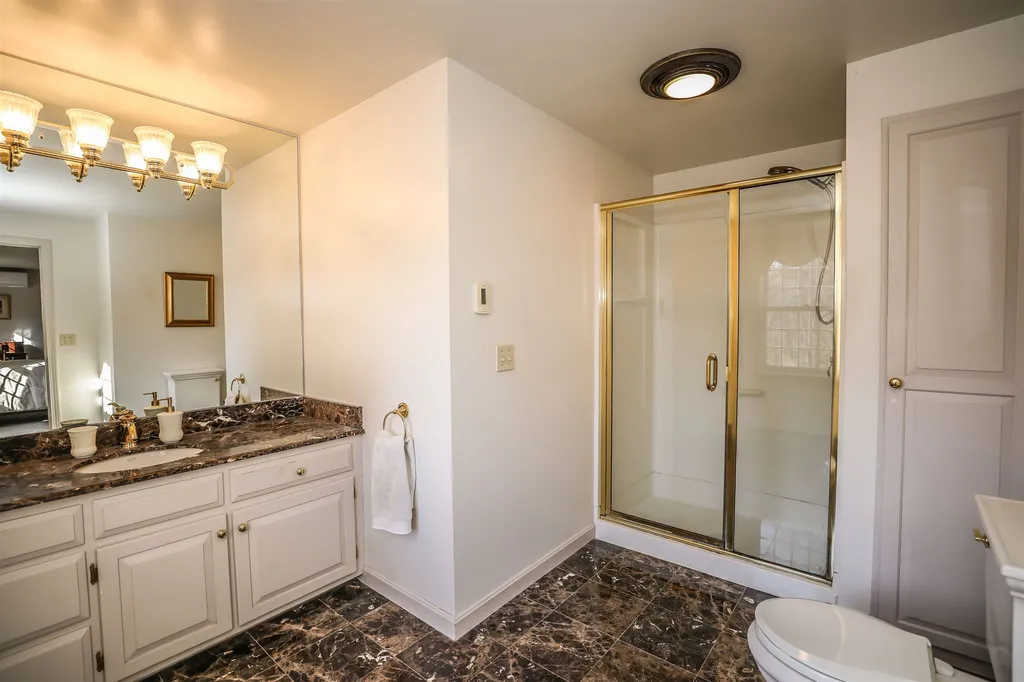 16 Winterberry Drive Amherst NH 03031