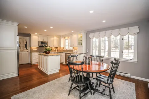 16 Winterberry Drive Amherst NH 03031