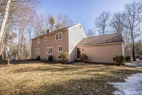 16 Winterberry Drive Amherst NH 03031