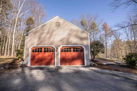 16 Winterberry Drive Amherst NH 03031