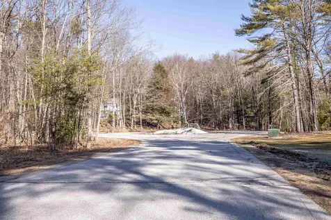 16 Winterberry Drive Amherst NH 03031
